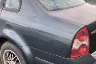 Optique avant principal gauche (feux)(phare) VOLKSWAGEN PASSAT 4
