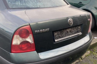 Optique avant principal gauche (feux)(phare) VOLKSWAGEN PASSAT 4
