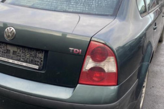Optique avant principal gauche (feux)(phare) VOLKSWAGEN PASSAT 4