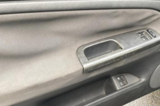 Optique avant principal gauche (feux)(phare) VOLKSWAGEN PASSAT 4