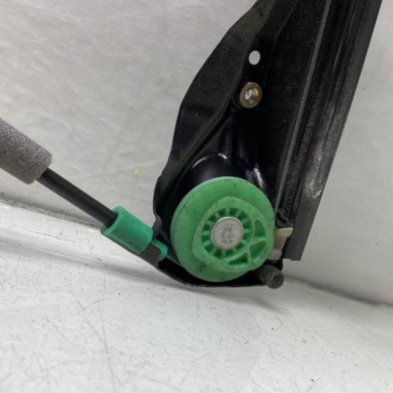Leve vitre electrique avant droit FORD FOCUS 1 Photo n°3