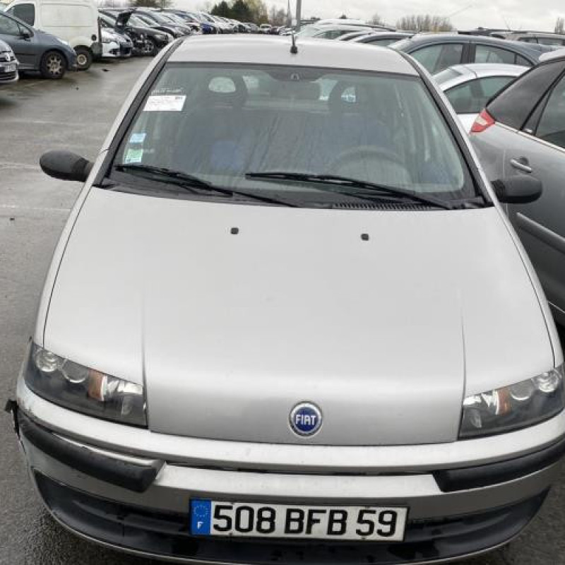 Plage arriere FIAT PUNTO 2 Photo n°19