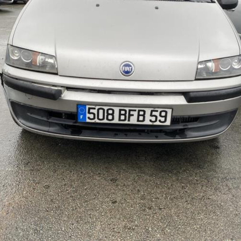 Plage arriere FIAT PUNTO 2 Photo n°20