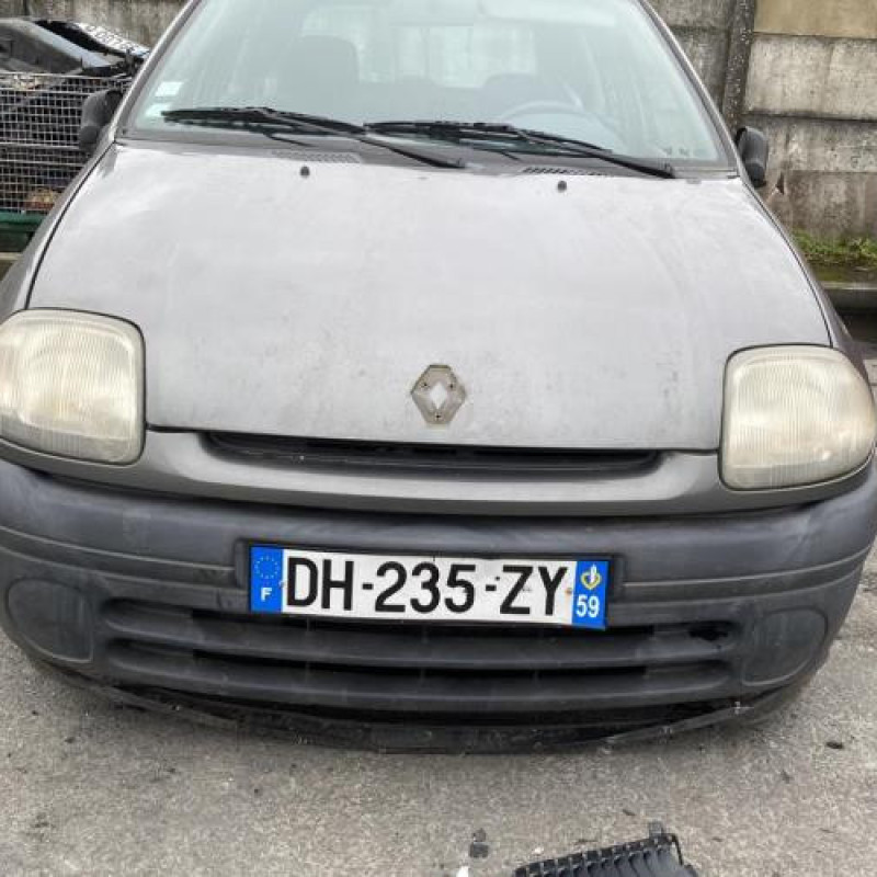 Optique avant principal droit (feux)(phare) RENAULT CLIO 2 Photo n°8