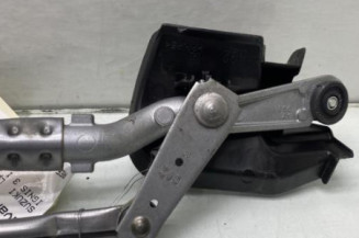 Moteur essuie glace avant SUZUKI IGNIS 3