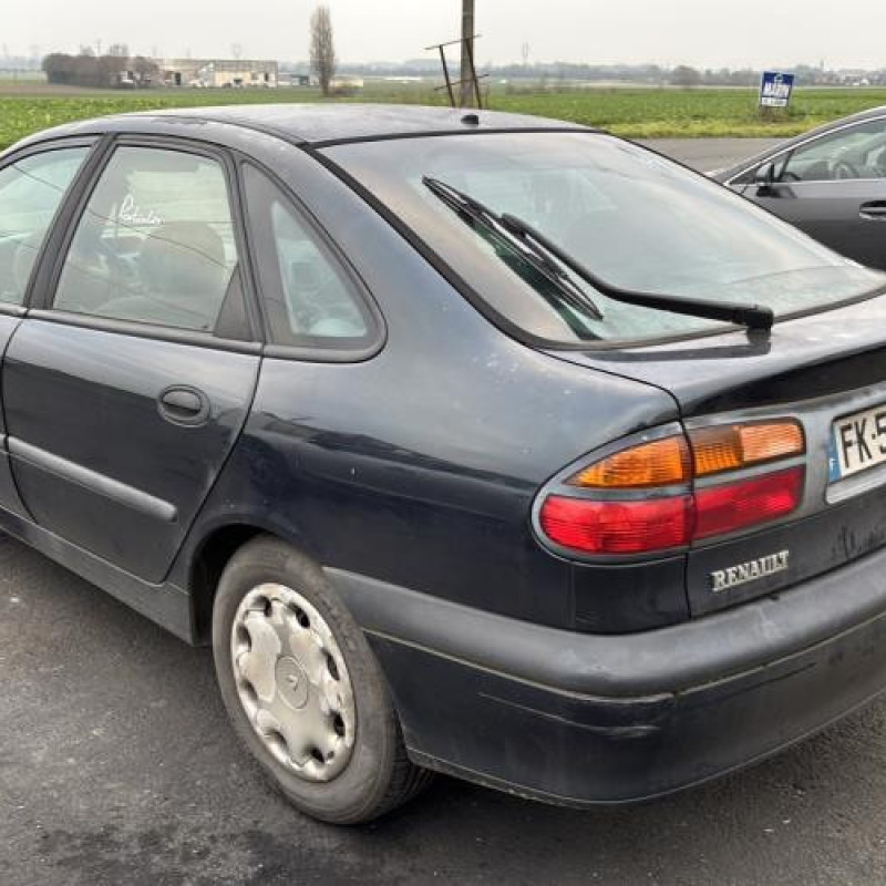 Moteur essuie glace avant RENAULT LAGUNA 1 Photo n°8