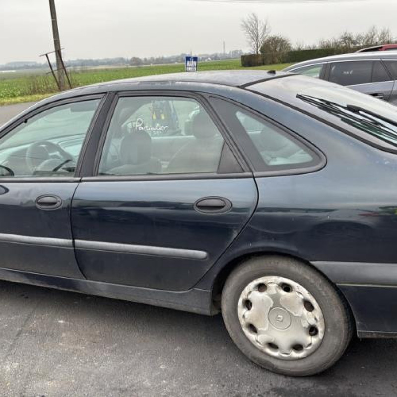 Moteur essuie glace avant RENAULT LAGUNA 1 Photo n°11