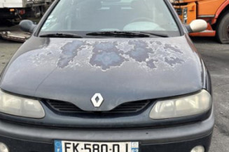 Moteur essuie glace avant RENAULT LAGUNA 1