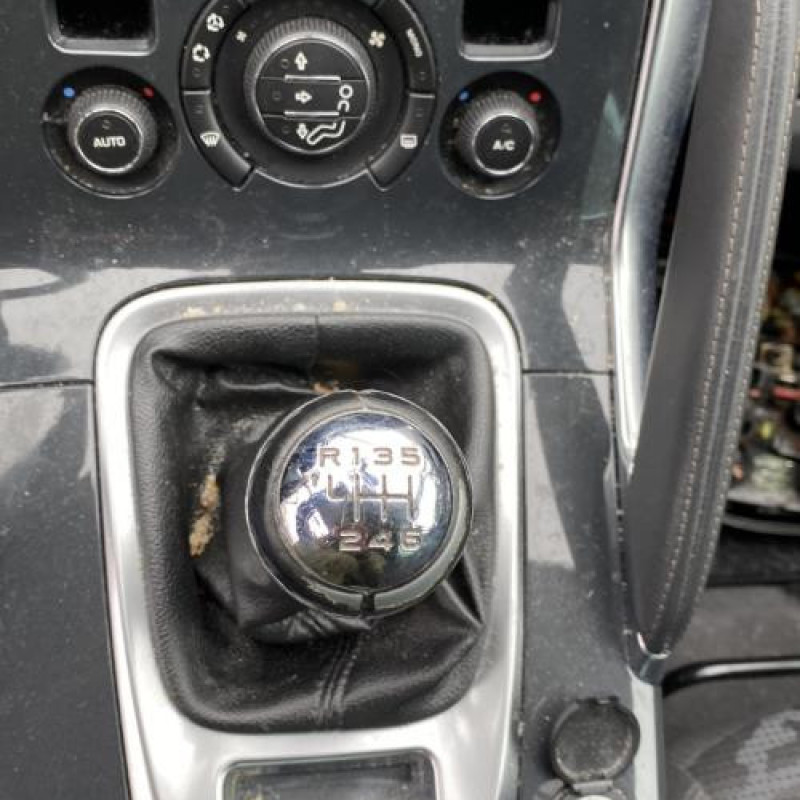 Moteur essuie glace avant gauche PEUGEOT 3008 1 Photo n°20