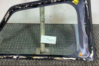 Custode arriere gauche TOYOTA YARIS 3