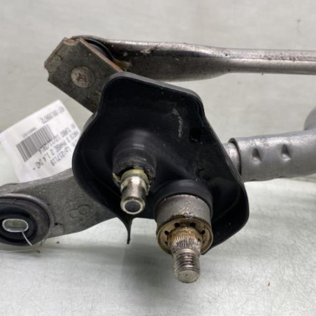 Moteur essuie glace avant TOYOTA YARIS 3