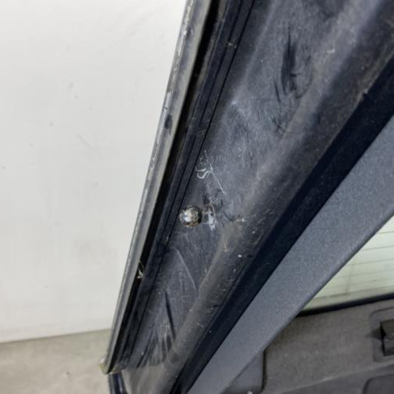 Malle/Hayon arriere OPEL VECTRA C Photo n°9
