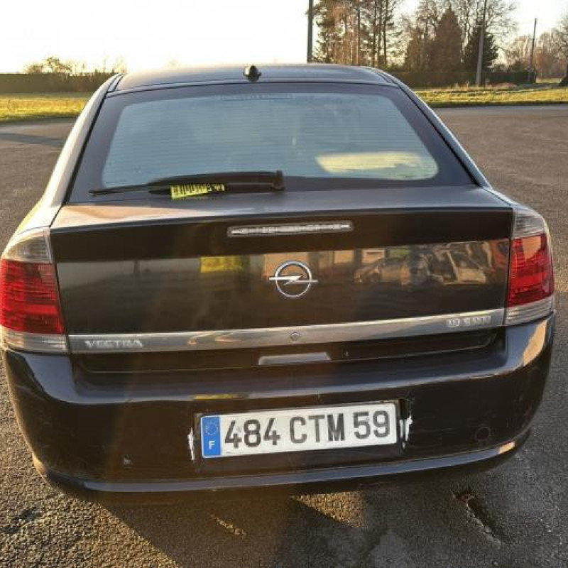 Malle/Hayon arriere OPEL VECTRA C Photo n°16