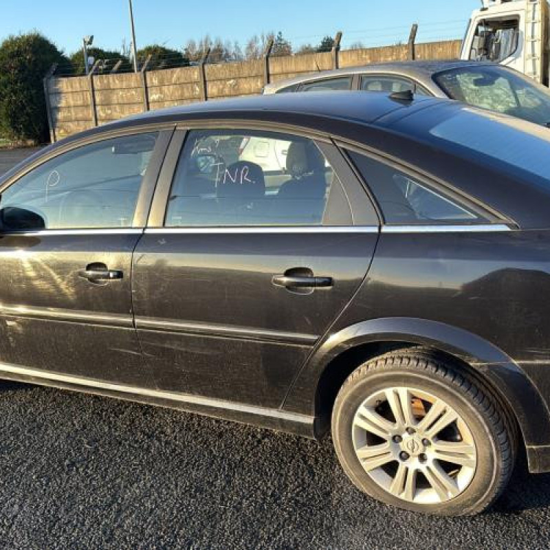 Malle/Hayon arriere OPEL VECTRA C Photo n°18