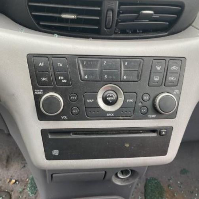 Feu arriere principal droit (feux) NISSAN ALMERA TINO Photo n°19