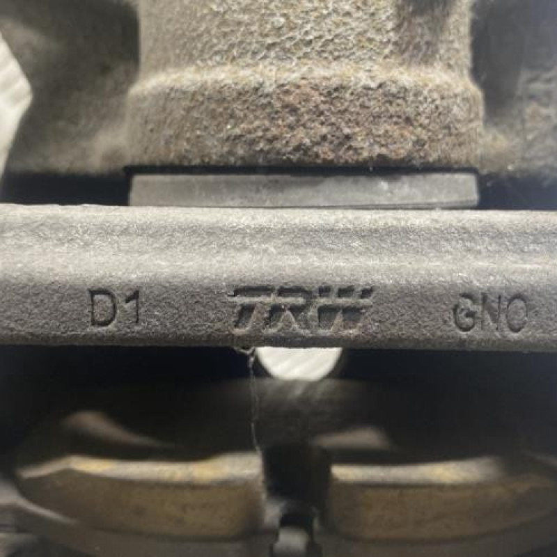 Etrier avant gauche (freinage) AUDI TT 3 Photo n°4