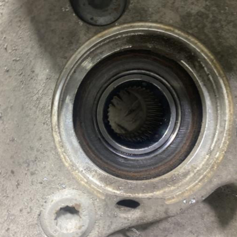 Pivot de moyeu avant droit AUDI TT 3 Photo n°4