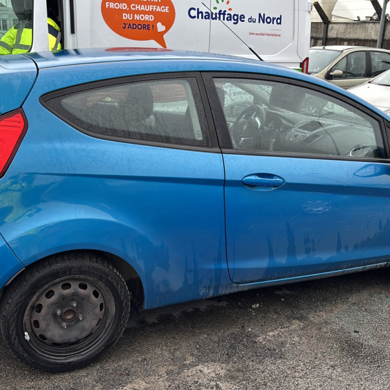 FORD FIESTA 6 PHASE 2 1.25i - 16V Photo n°6