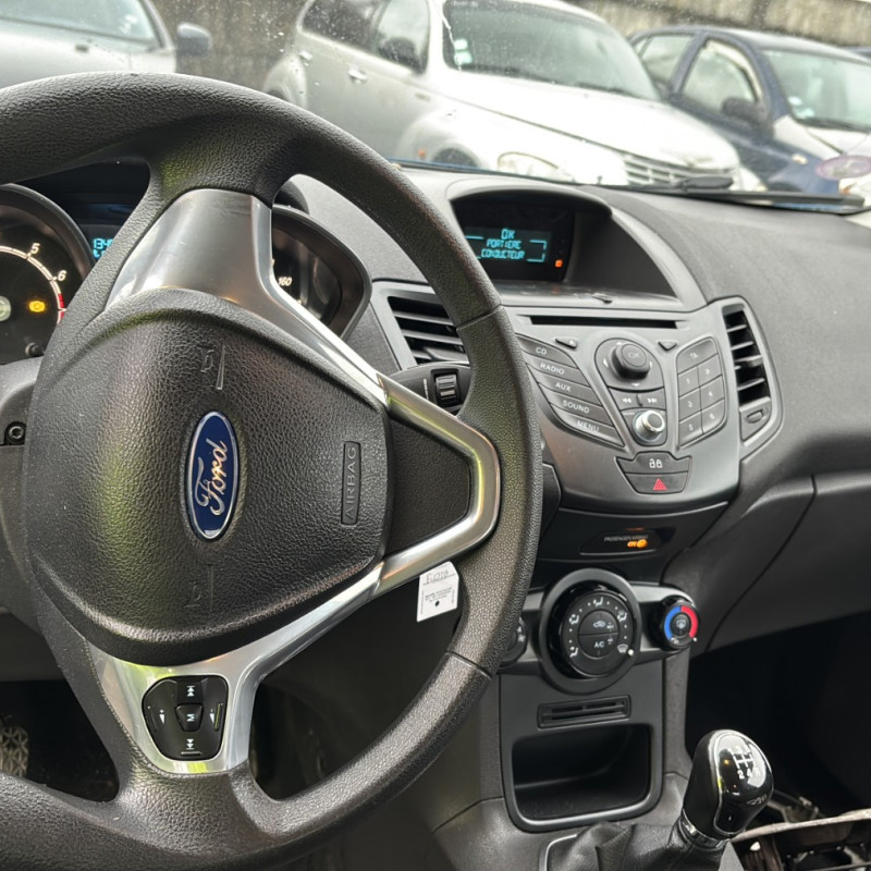 FORD FIESTA 6 PHASE 2 1.25i - 16V Photo n°11