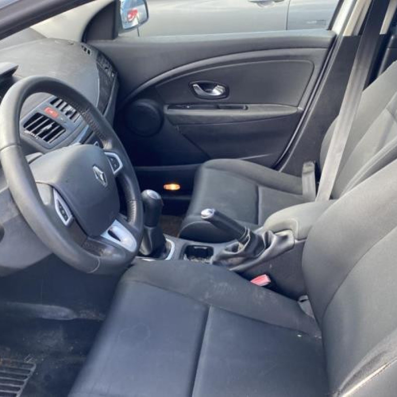 Boitier UCH RENAULT MEGANE 3 Photo n°16
