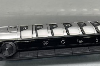Bouton de warning PEUGEOT 3008 2
