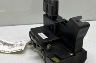 Serrure avant gauche FORD FIESTA 5