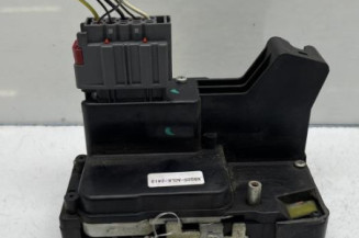 Serrure avant gauche FORD FIESTA 5