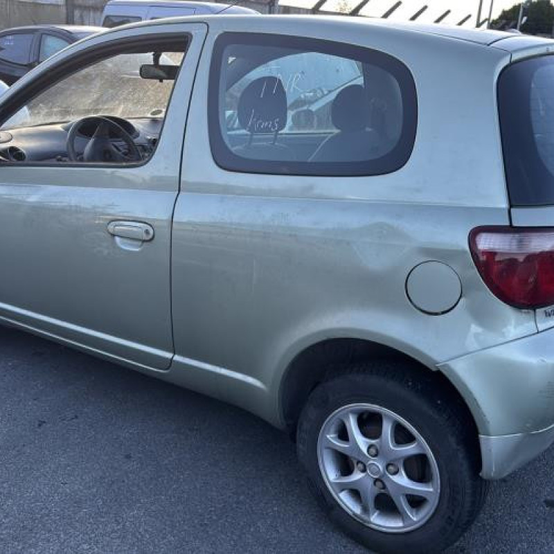 Feu arriere principal droit (feux) TOYOTA YARIS 1 Photo n°10