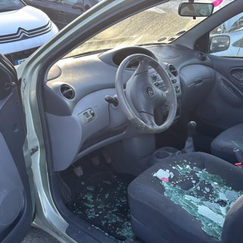 Feu arriere principal droit (feux) TOYOTA YARIS 1 Photo n°12