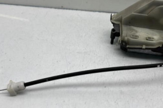 Serrure avant droit PEUGEOT 3008 1