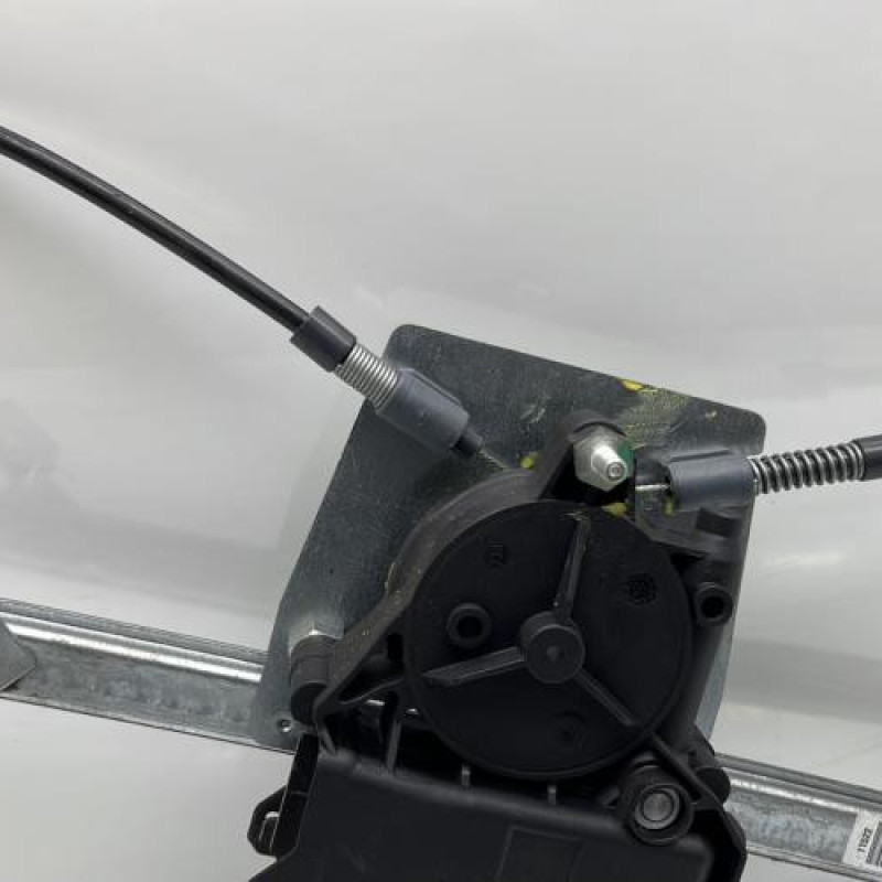 Leve vitre electrique avant gauche FIAT FIORINO 3 Photo n°4