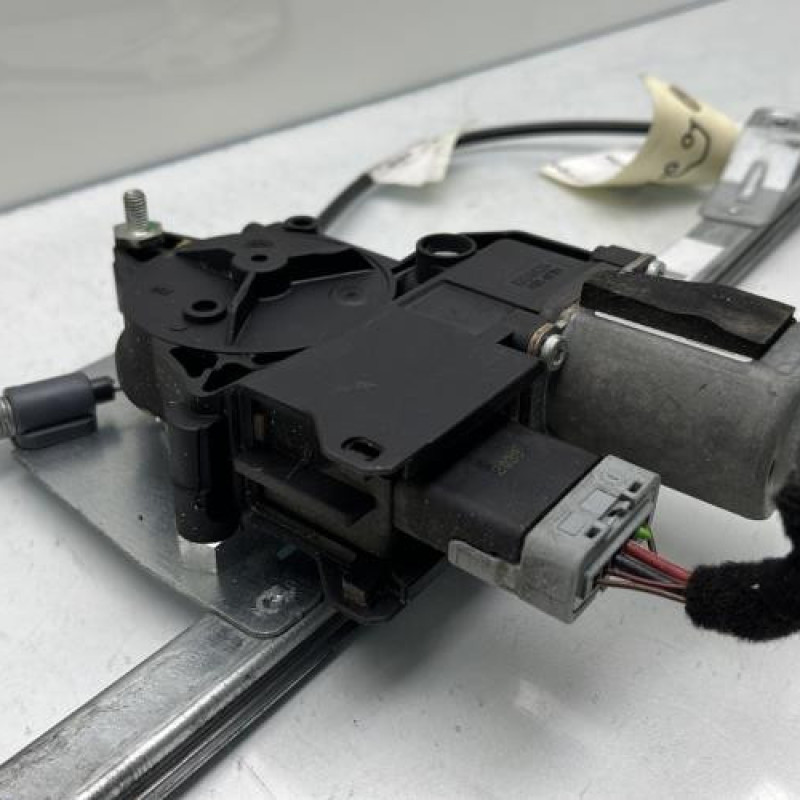 Leve vitre electrique avant gauche FIAT FIORINO 3 Photo n°5