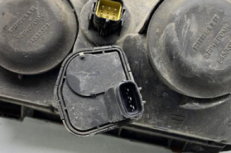 Optique avant principal droit (feux)(phare) TOYOTA AVENSIS 1