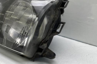 Optique avant principal gauche (feux)(phare) TOYOTA AVENSIS 1