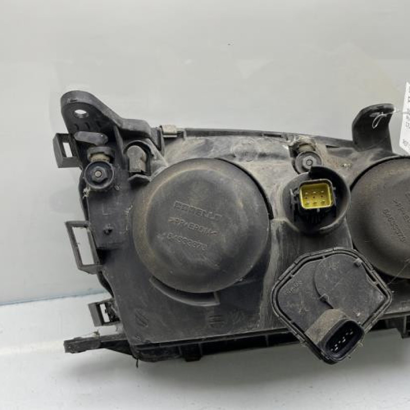 Optique avant principal gauche (feux)(phare) TOYOTA AVENSIS 1 Photo n°8