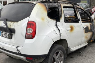 Trappe d'essence DACIA DUSTER 1