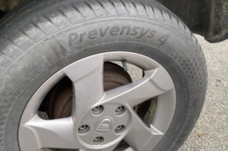 Trappe d'essence DACIA DUSTER 1
