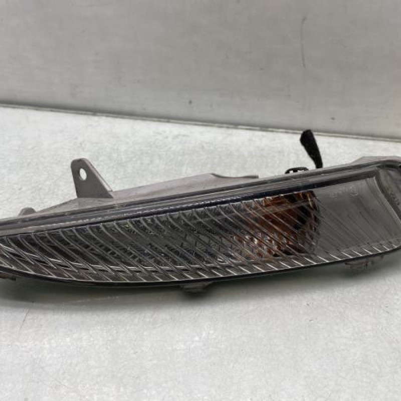 Optique avant secondaire droit (feux)(clignotant) OPEL ASTRA J Photo n°4