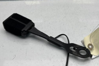 Attache ceinture avant gauche PEUGEOT 2008 1