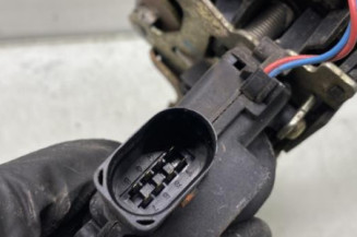 Serrure avant gauche VOLKSWAGEN NEW BEETLE 1