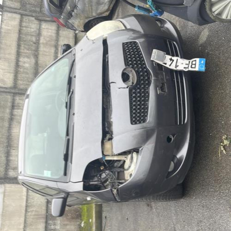 Bloc ABS (freins anti-blocage) TOYOTA YARIS 2 Photo n°4
