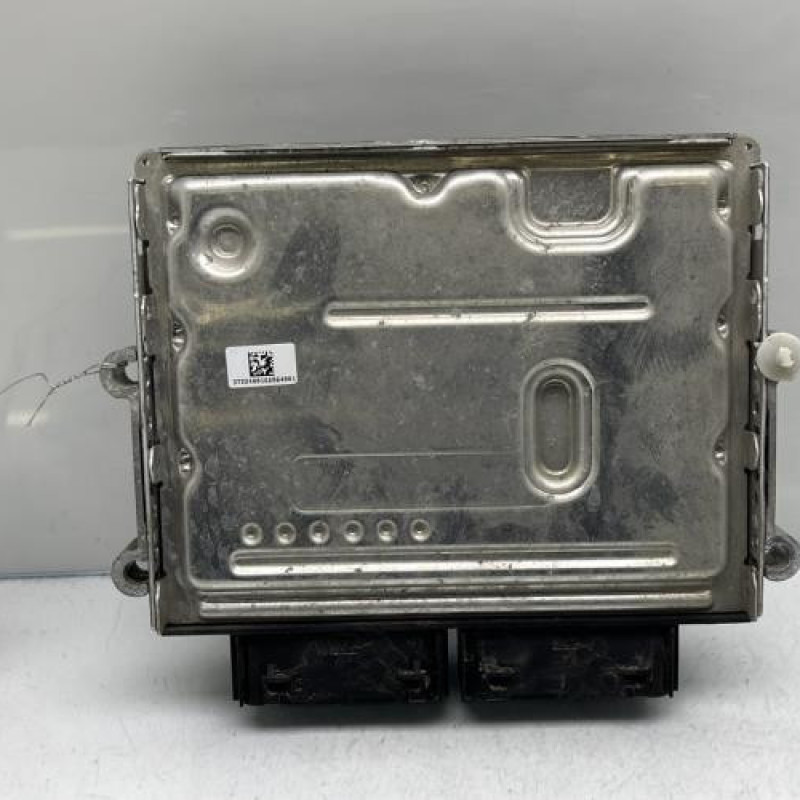 Calculateur moteur FORD FOCUS 4 Photo n°4