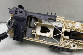 Poignee porte avant gauche AUDI TT 3