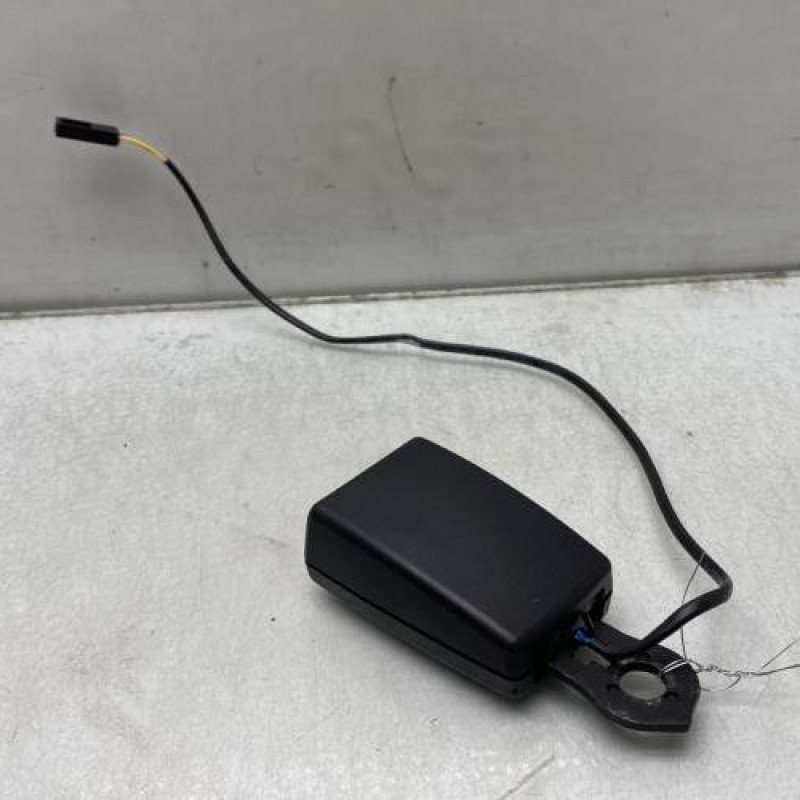 Attache ceinture arriere gauche AUDI TT 3 Photo n°3
