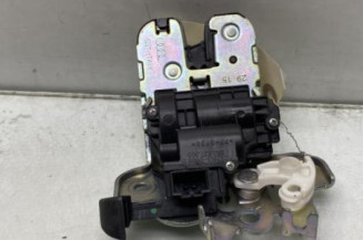 Serrure de coffre AUDI TT 3
