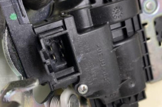 Serrure de coffre AUDI TT 3