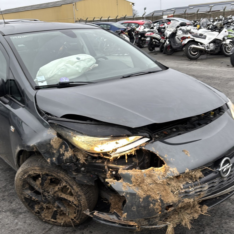 OPEL CORSA E 1.4i - 16V Photo n°2