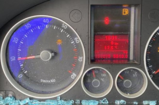 Etrier arriere droit (freinage) VOLKSWAGEN GOLF 5