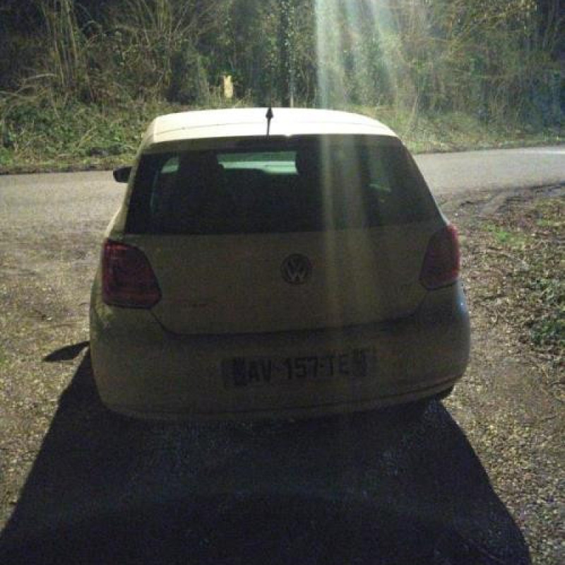 Bloc ABS (freins anti-blocage) VOLKSWAGEN POLO 5 Photo n°4