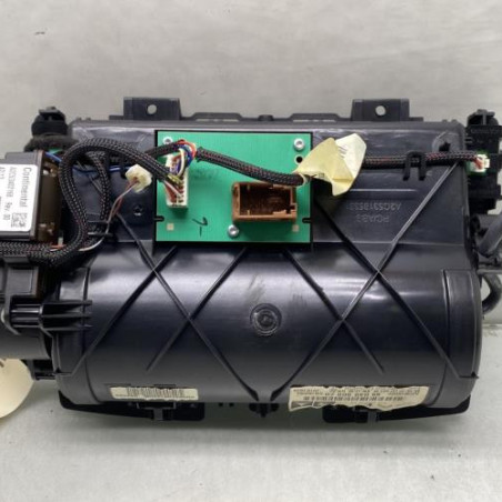 Ecran GPS PEUGEOT 5008 1